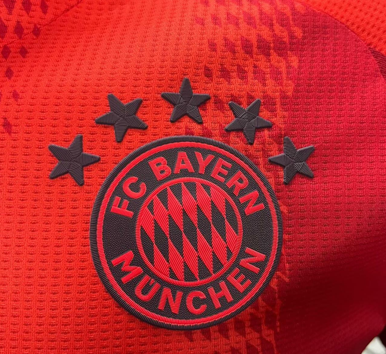 Versión de jugador principal del FC Bayern de Múnich 2024-25