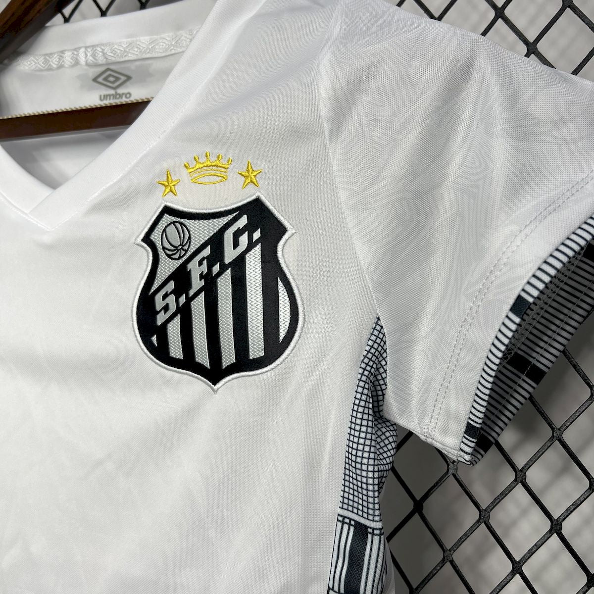 Santos mujer 2024-25