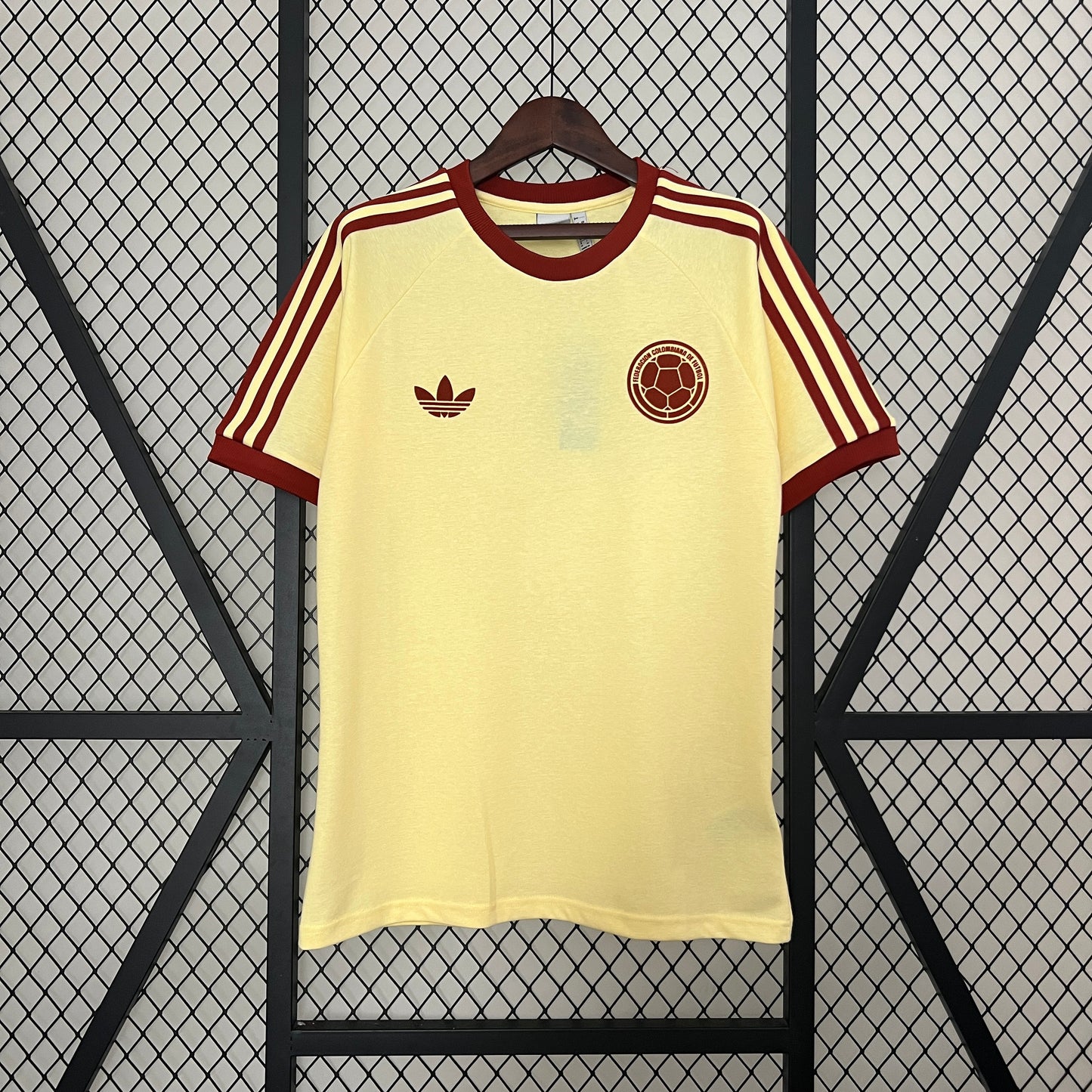 colombia retro 2024