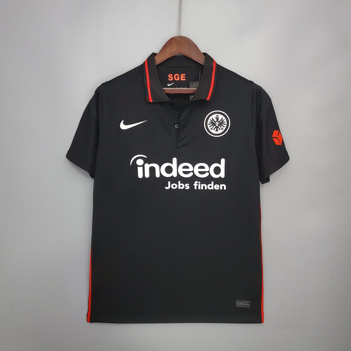 Eintracht Frankfurt retro 2020-21