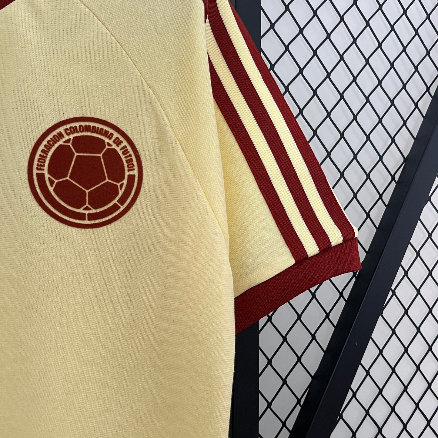 colombia retro 2024