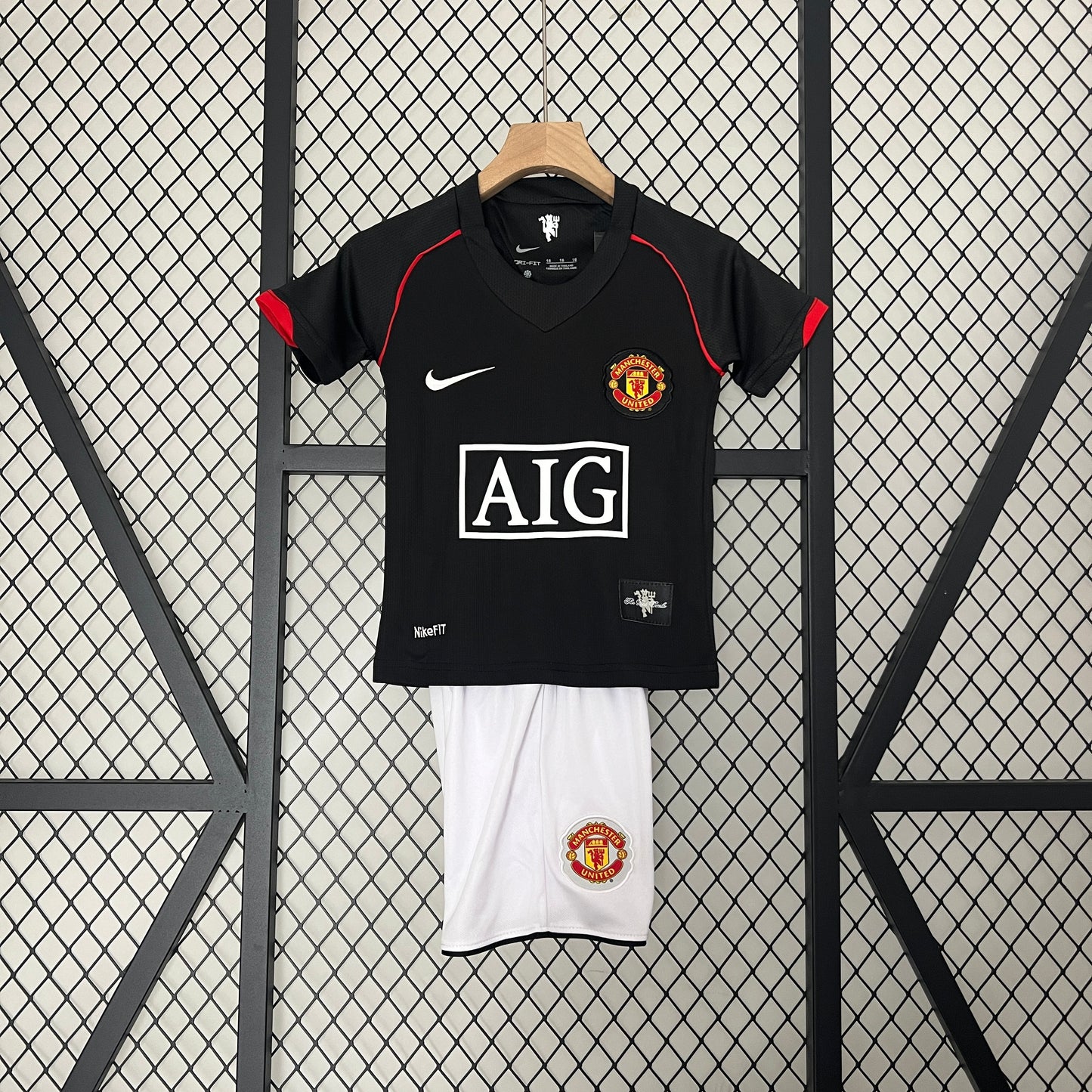 Man United retro Kit Criança 2007-08