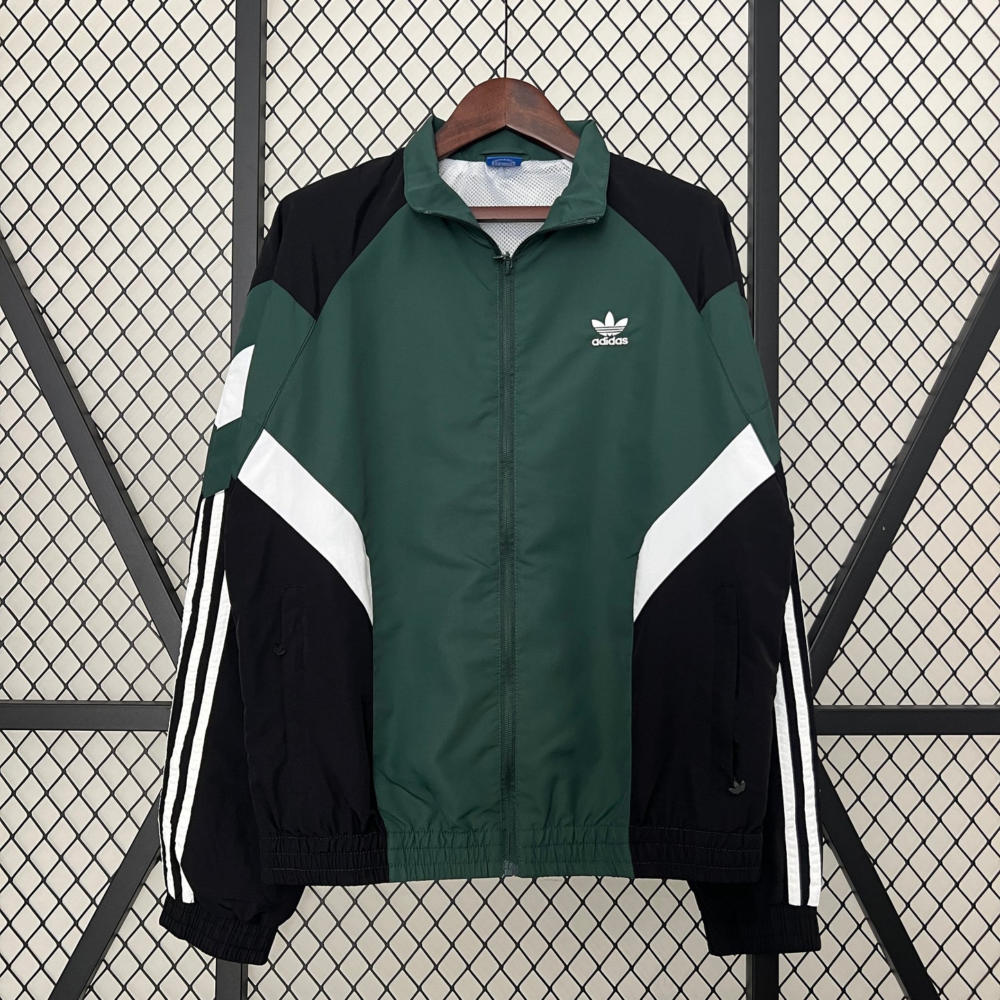 Chaqueta Adidas 2024 - Negro/Verde