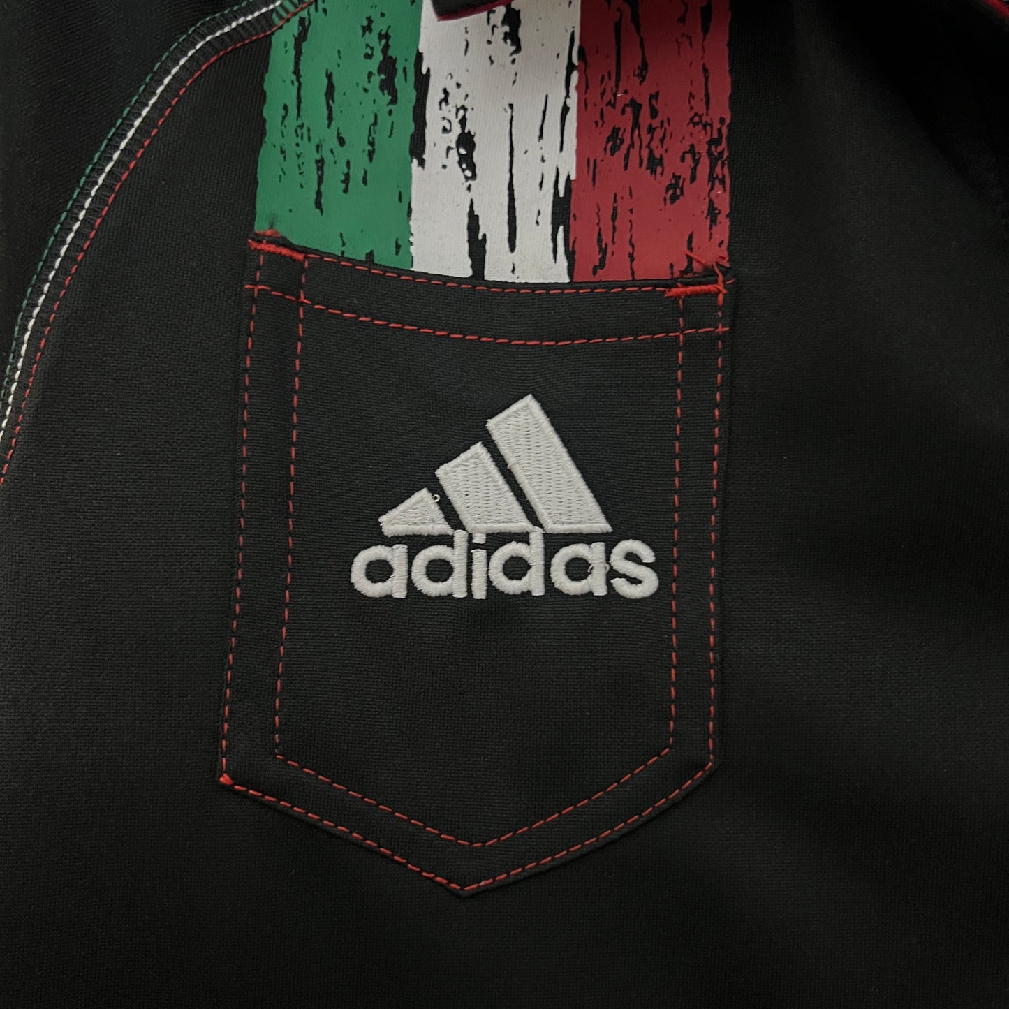 Retro del AC Milan 2012-13 