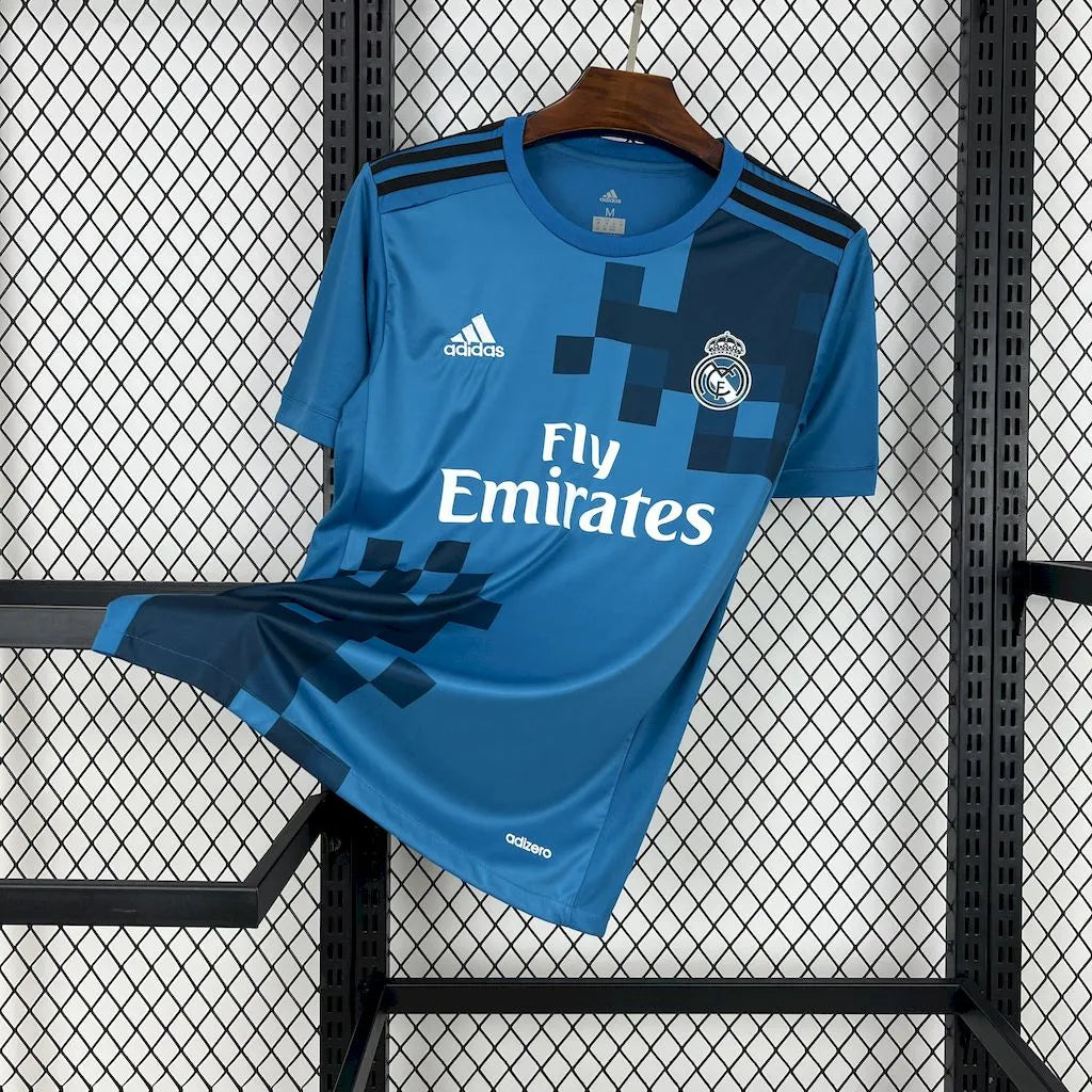 Alternativa retro del Real Madrid 2017-18