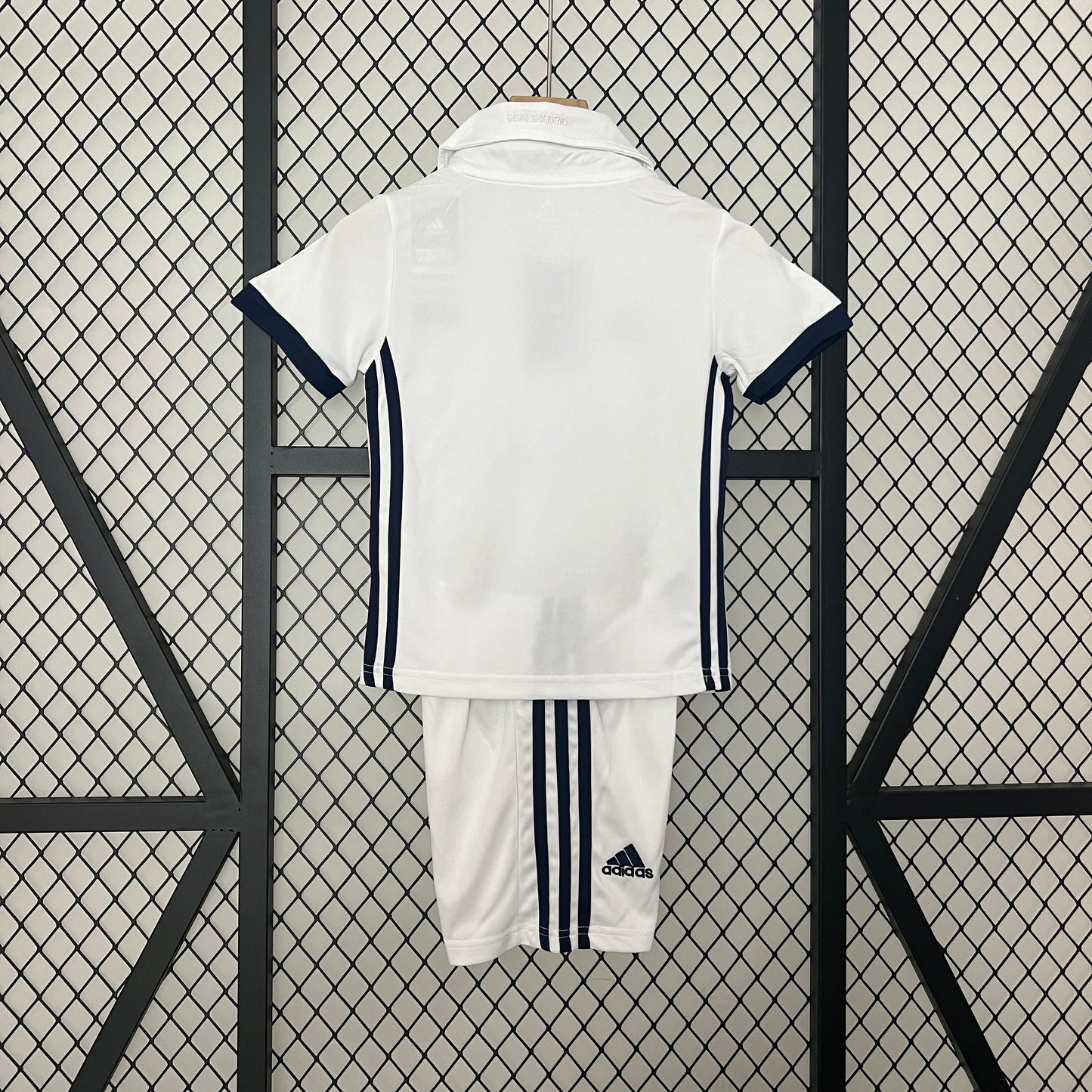 Real Madrid Kit Criança Retro 2017-18