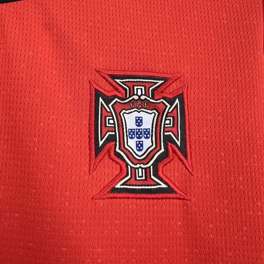 Kit infantil de Portugal 2025-26