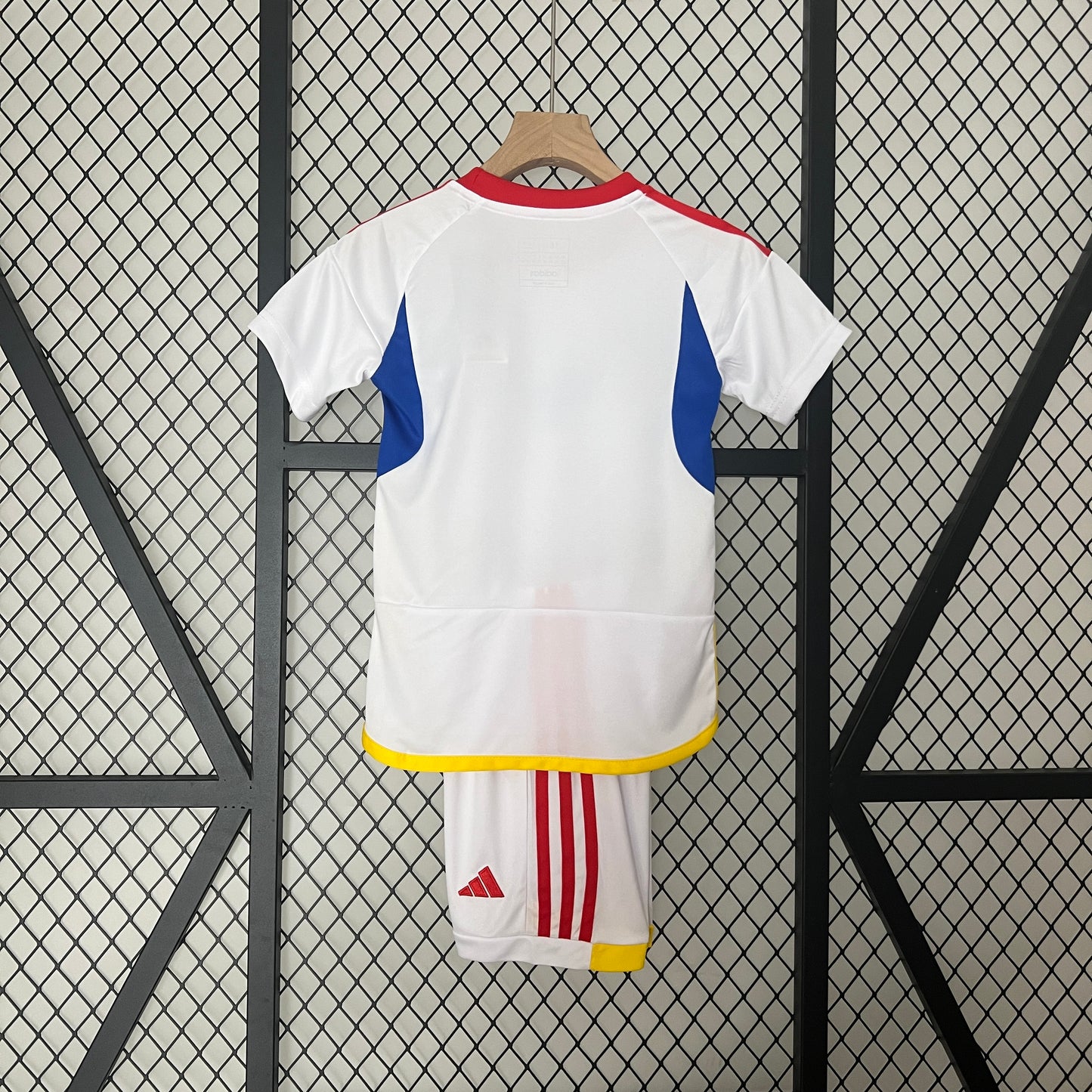 Venezuela Kit Criança 2024-25