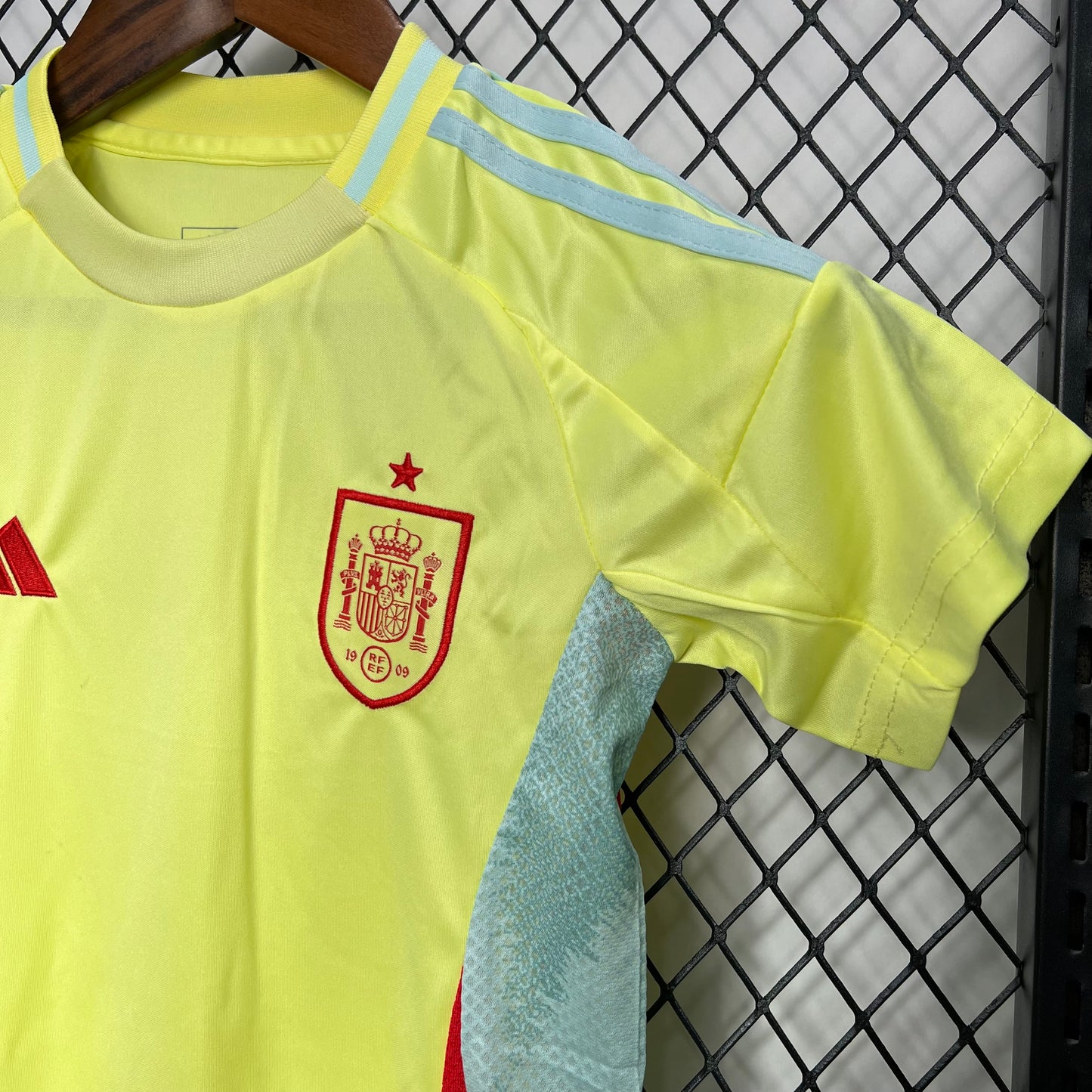 Spain Alternative Child Kit 2024-25