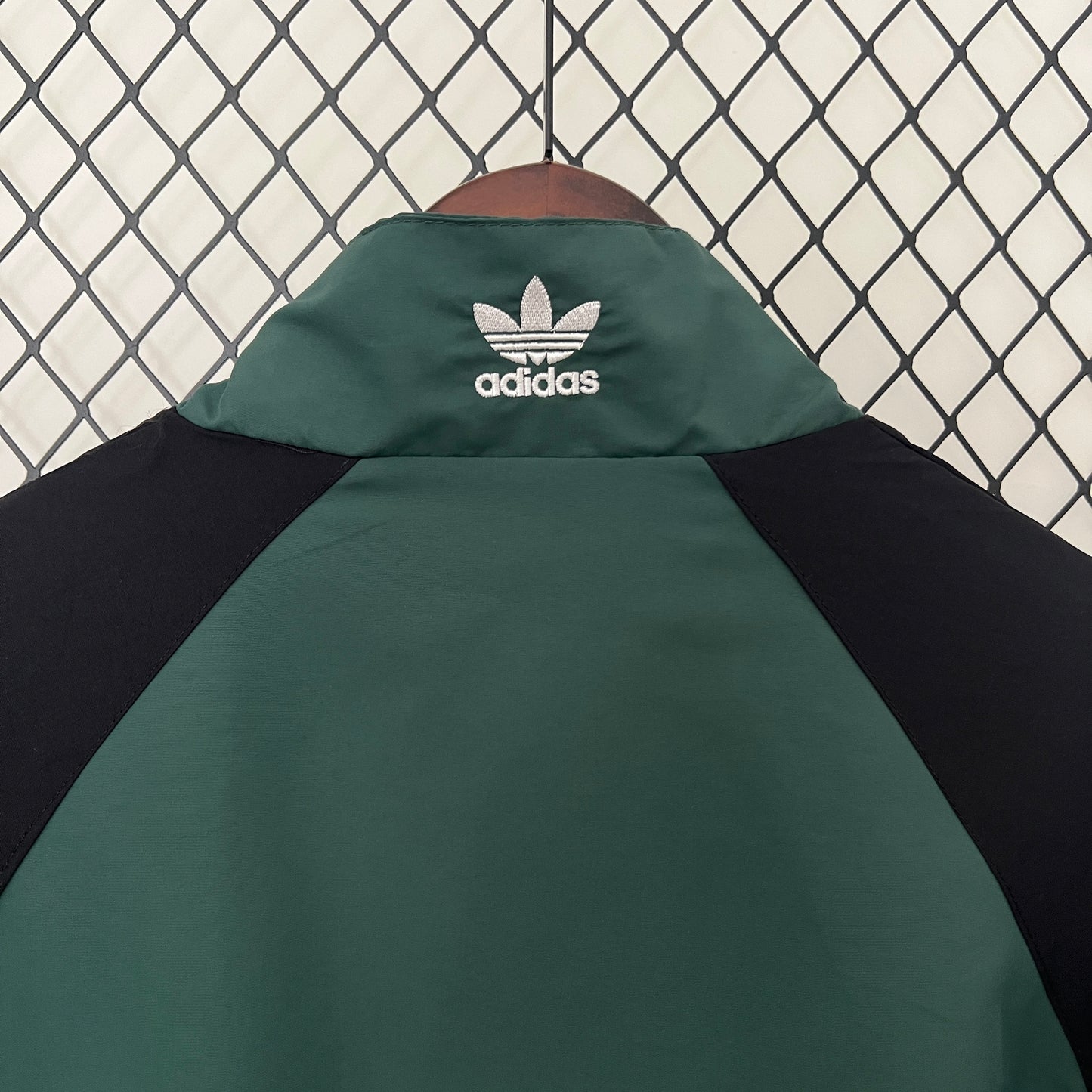 Chaqueta Adidas 2024 - Negro/Verde